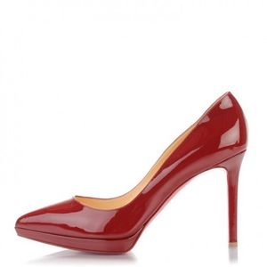 Gently used Christian Louboutin Pigalle Plato